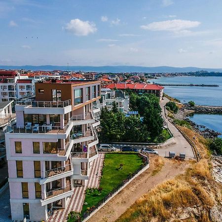 Apartcomplex Golden Bay 라브다 외부 사진