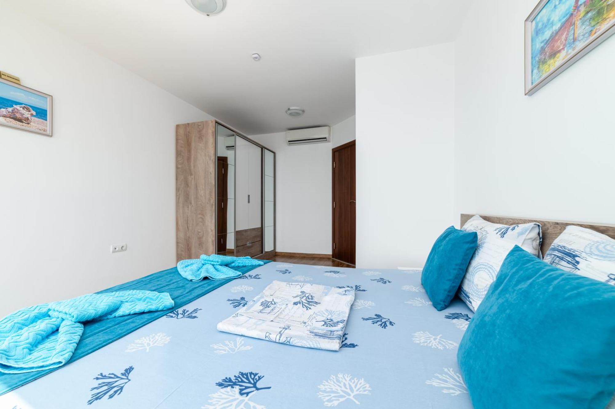 Apartcomplex Golden Bay 라브다 외부 사진